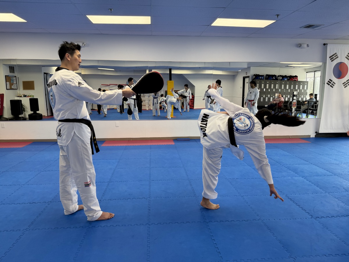Teen & Adult Taekwondo Class